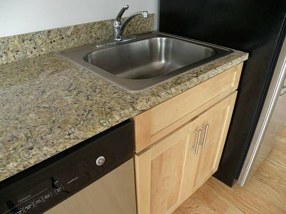 2nd image of 3172 31st St APT 3N