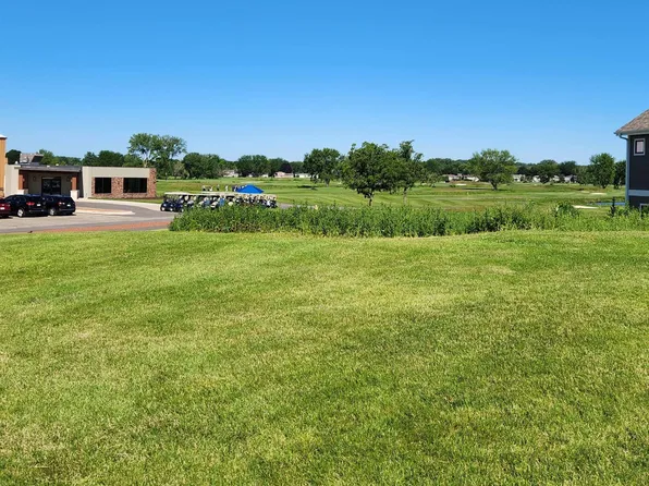 5212 Perfect Dr, Madison, WI 53704