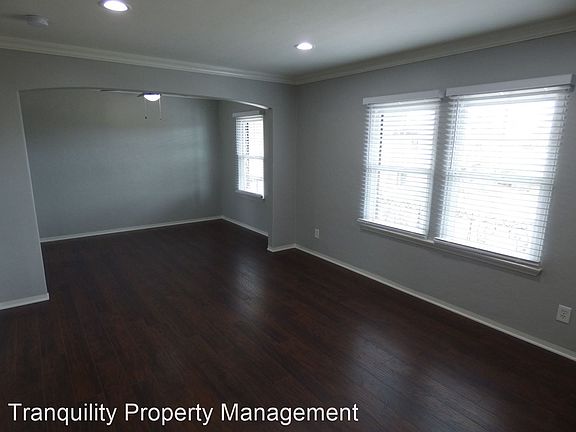 3rd image of 2444 30th St APT 27