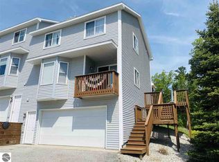 4125 Sherwood Forest Dr #67, Traverse City, MI 49686