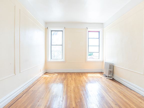 3rd image of 335 Lefferts Ave #C1