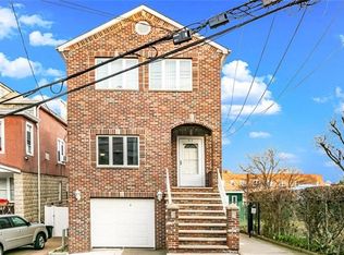 40 Hart Ave, Yonkers, NY 10704