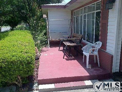 2nd image of 306 Pletz Dr