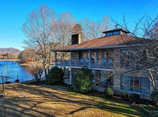 366 Harrison Cir, Hiawassee, GA 30546