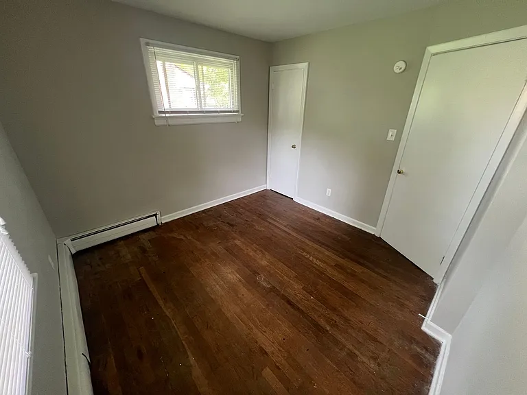 8206 Adrian Dr — Photo 24