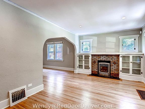 Living room with gas fireplace