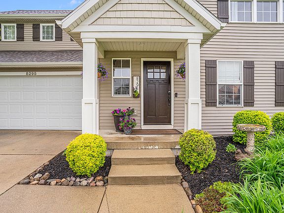 4th image of 8295 Fairwood Dr