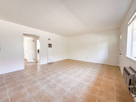3rd image of 460 Vista Ave APT A