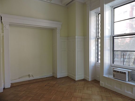 2nd image of 27 Pierrepont St APT 1R