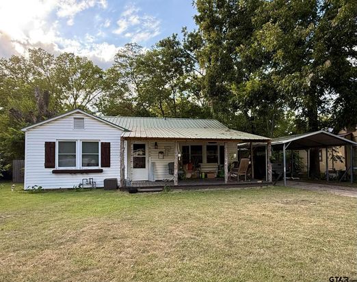 805 Sycamore St, Mineola, TX 75773