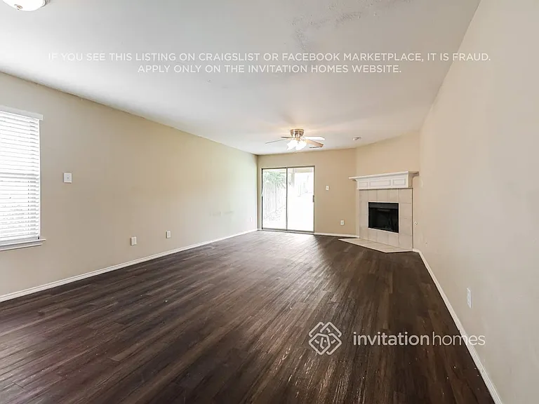 3878 Pinebluff Ln — Photo 4