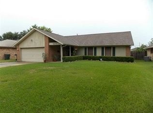 8630 Bienville Dr, Beaumont, TX 77706