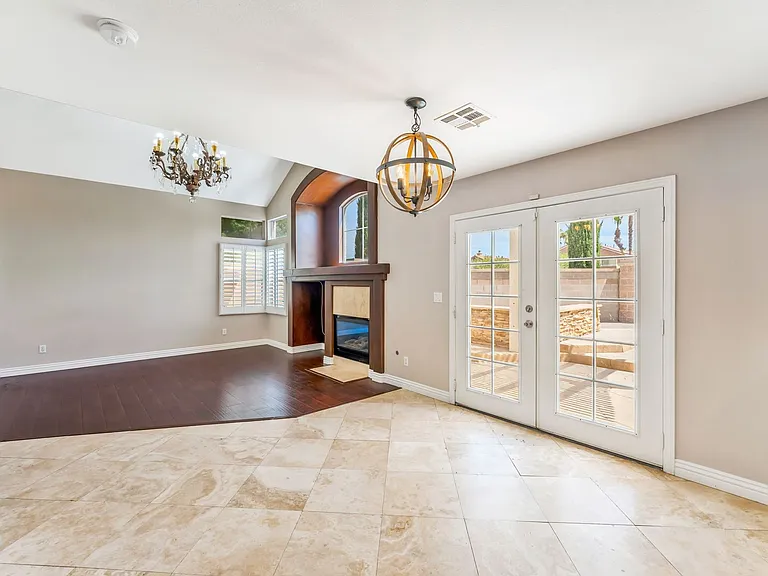 10401 Horseback Ridge Ave — Photo 10