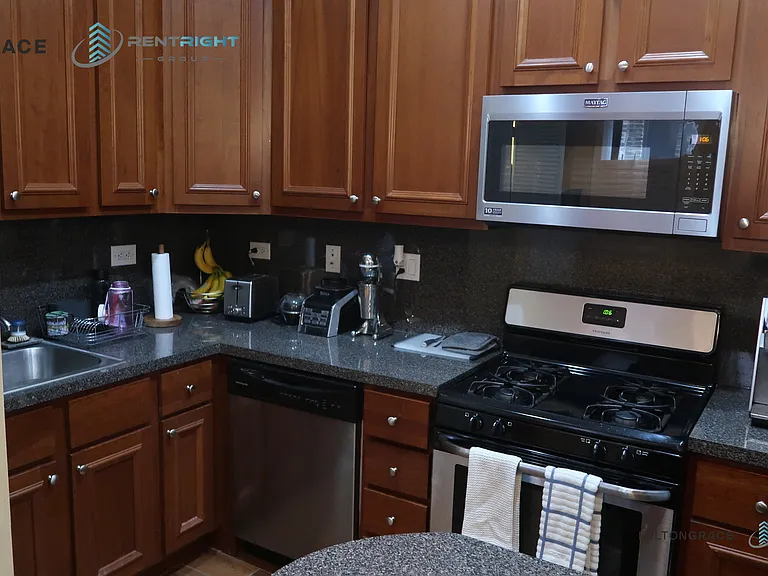 1361 N Ashland Ave #1D — Photo 20