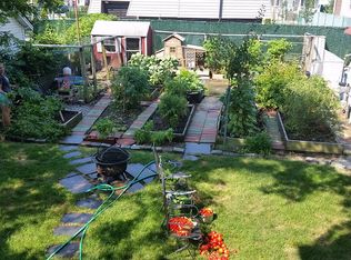 186 East Ave, Freeport, NY 11520