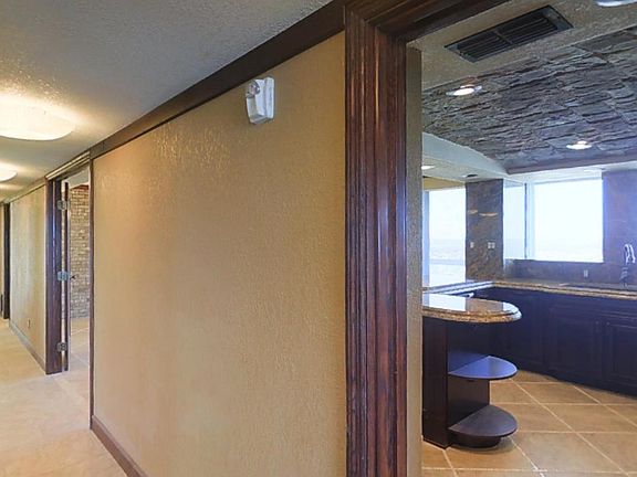 5th image of 3000 N Atlantic Ave #S0