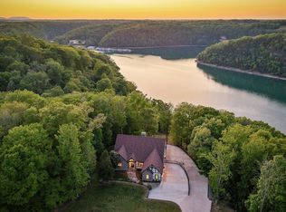 415 Summer Breeze Dr, Smithville, TN 37166