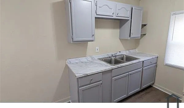 793 Boulevard St #2 — Photo 6