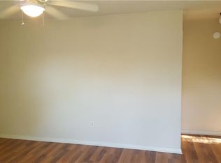 305 SE F St APT C, Bentonville, AR 72712