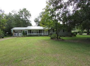 24 Lakewood Dr, Blakely, GA 39823