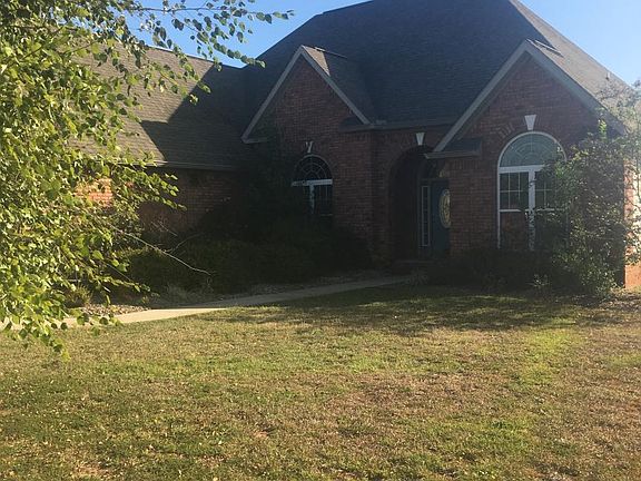 3rd image of 204 Hathersage Dr