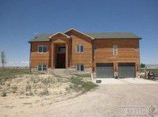 1376 N Rd, Loma, CO 81524