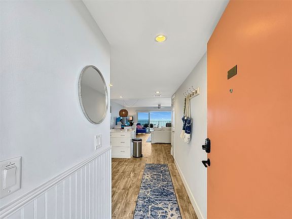 3rd image of 3350 S Fletcher Ave #5G