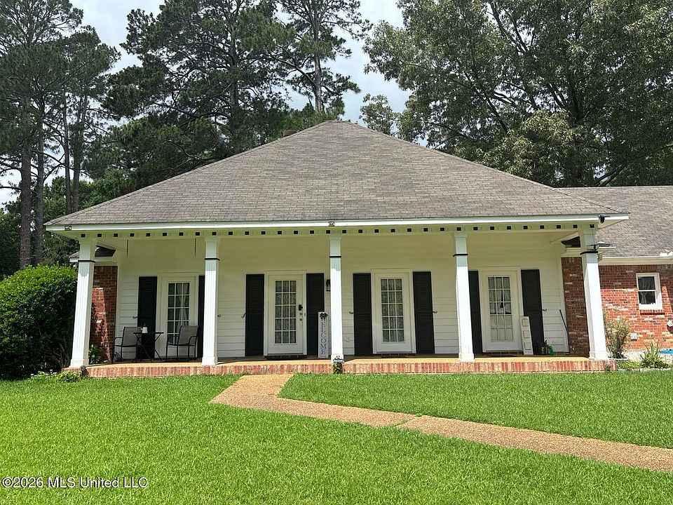 1st image of 207 S Pear Orchard Rd