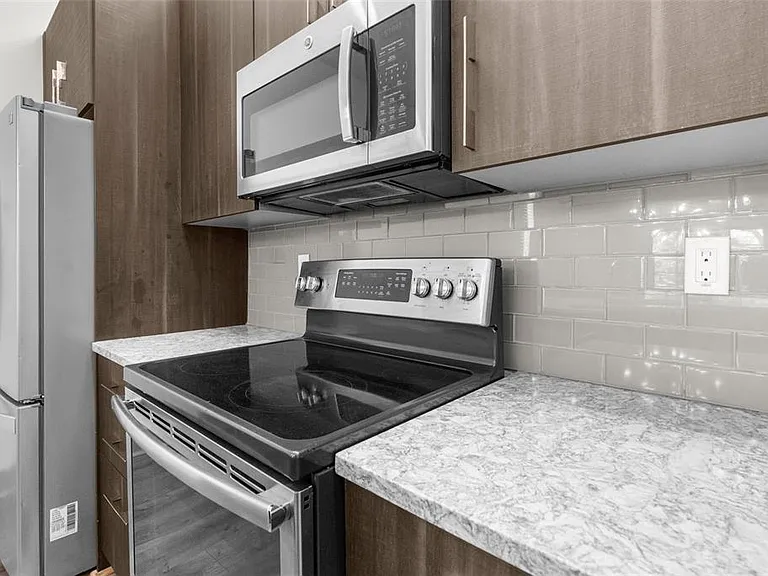 4810 W McElroy Ave #1 — Photo 4