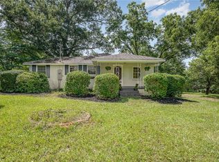 1147 Old Seneca Rd, Central, SC 29630