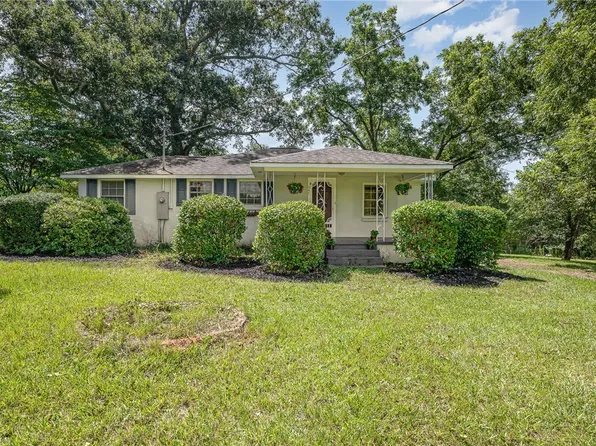 1147 Old Seneca Rd, Central, SC 29630