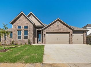 130 Ambry Loop, Centerton, AR 72719