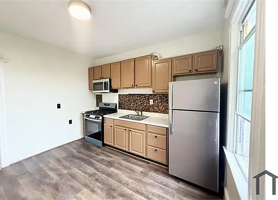 177 Wegman Pkwy #2 — Photo 8