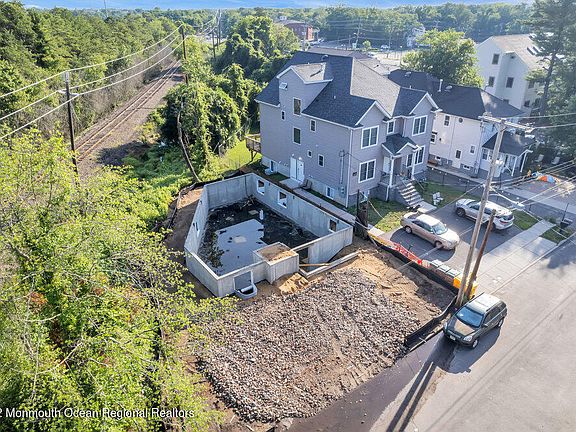 3rd image of 39 Manetta Place