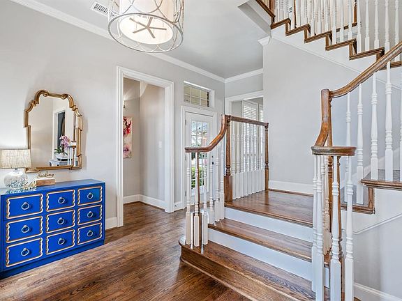 3rd image of 6308 Dysart Cir