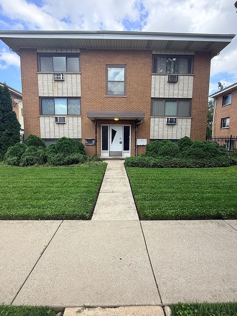 1 bed, 750 sqft, $1,200 — Photo 1