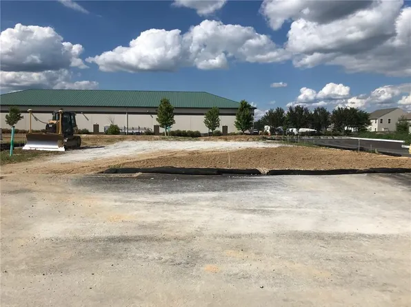 15270 Endeavor Dr, Noblesville, IN 46060