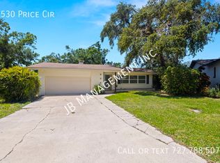 1530 Price Cir, Clearwater, FL 33764