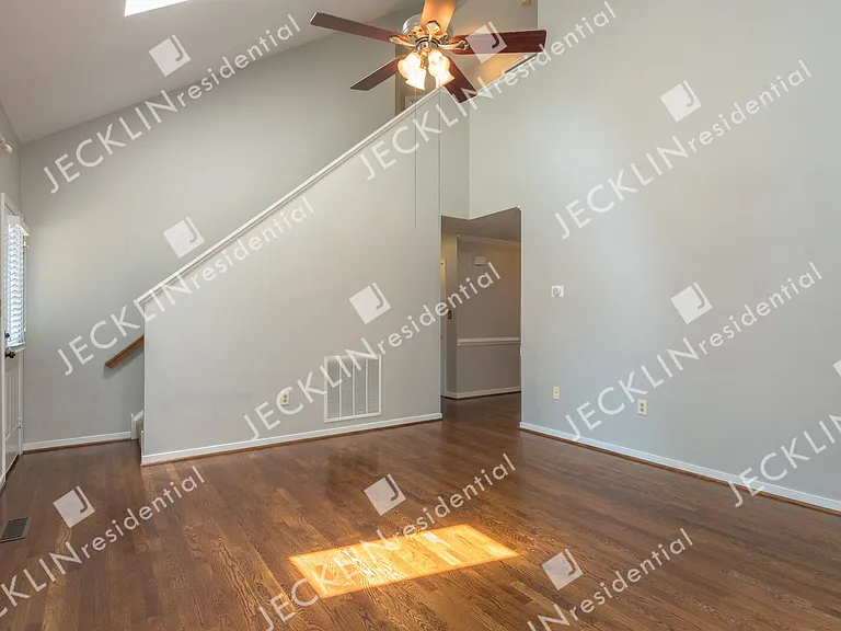 2329 Horsley Dr — Photo 19