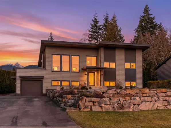 40298 Ayr Dr, Squamish, BC V8B 0S6