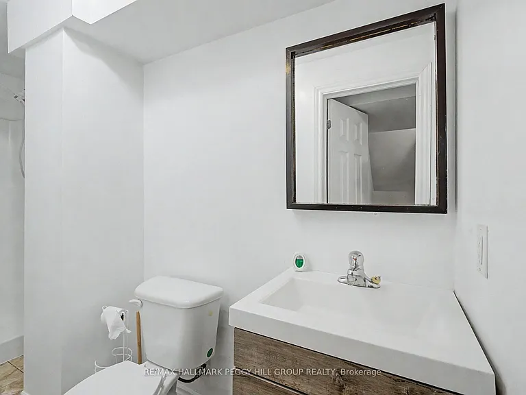 175 Stanley St #59 — Photo 9