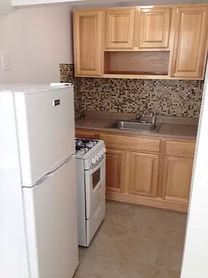 5th image of 515 W 173rd St APT 4F