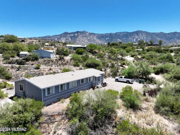 4541 E Redtail Hawk Ln, Tucson, AZ 85739