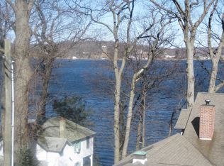 138 McGregor Ave, Mount Arlington, NJ 07856