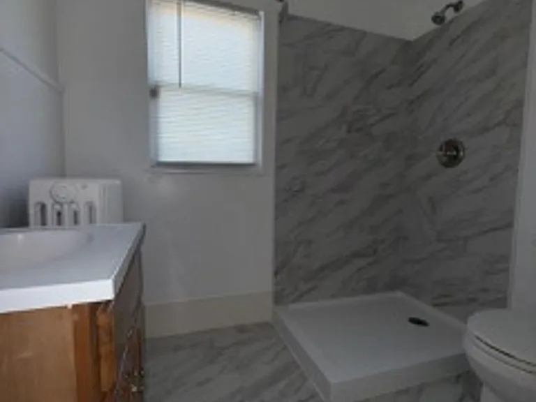321 E Price St — Photo 7