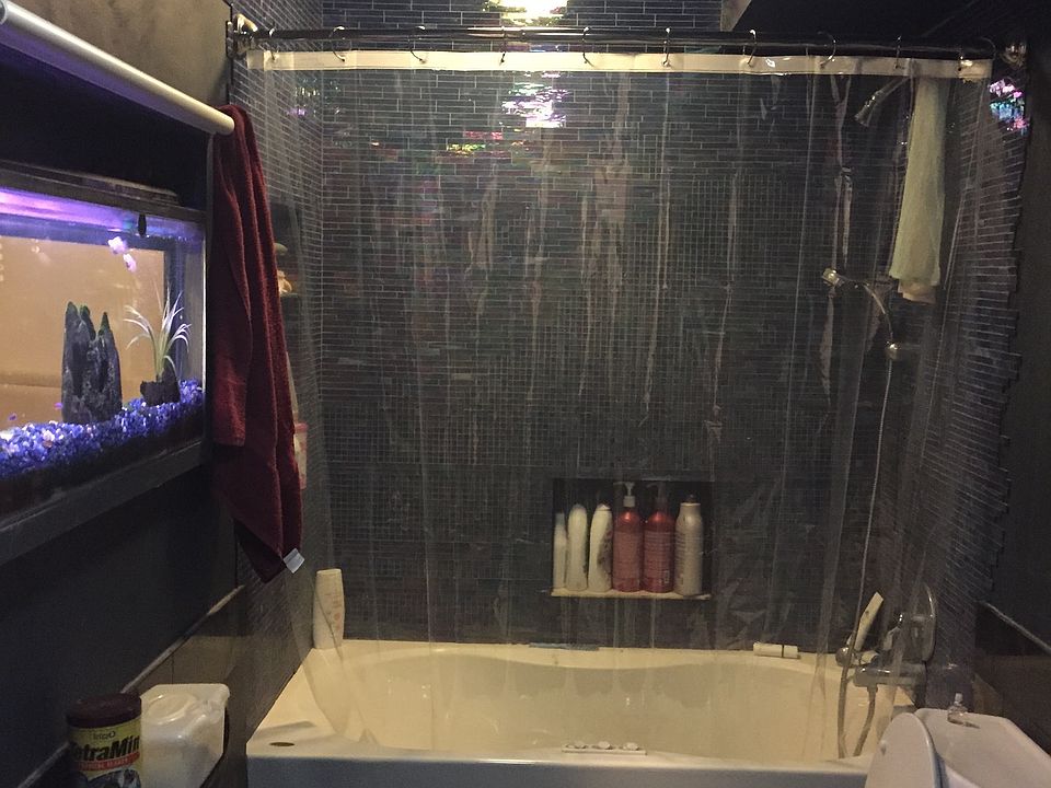 1st image of 911 NE 199th St APT 103