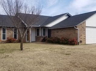 1400 Greenfield Dr, Edmond, OK 73012