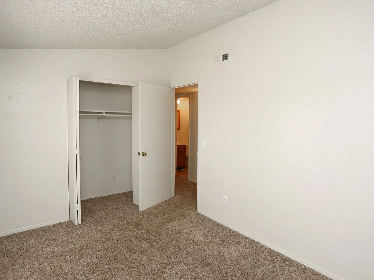 Beaumont Crossing Apts — Photo 2