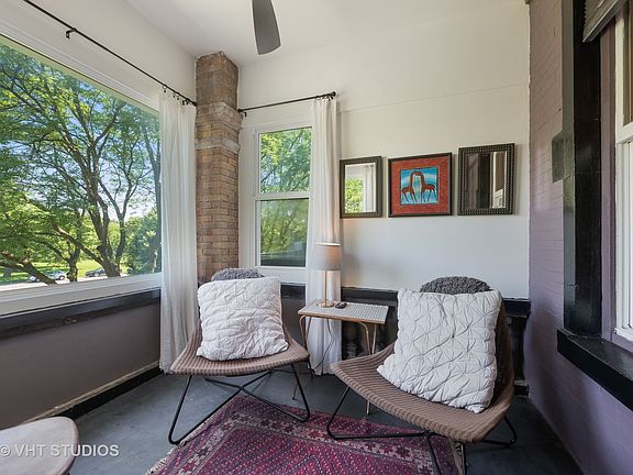 5th image of 815 E Drexel Sq Unit 2