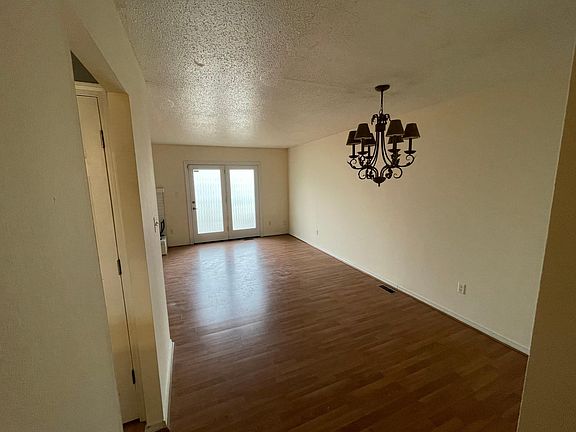 3rd image of 639 Painted Vista Dr #270